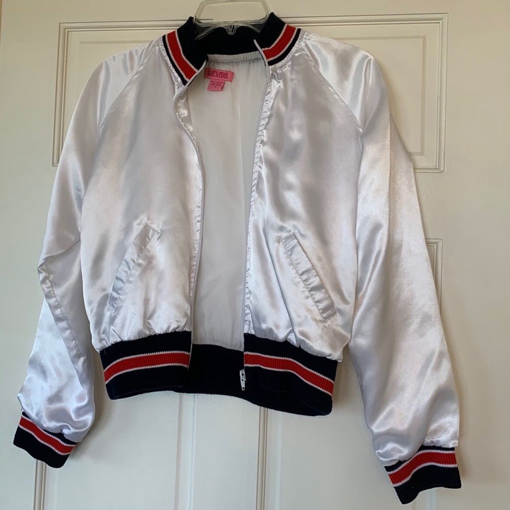LF white jacket